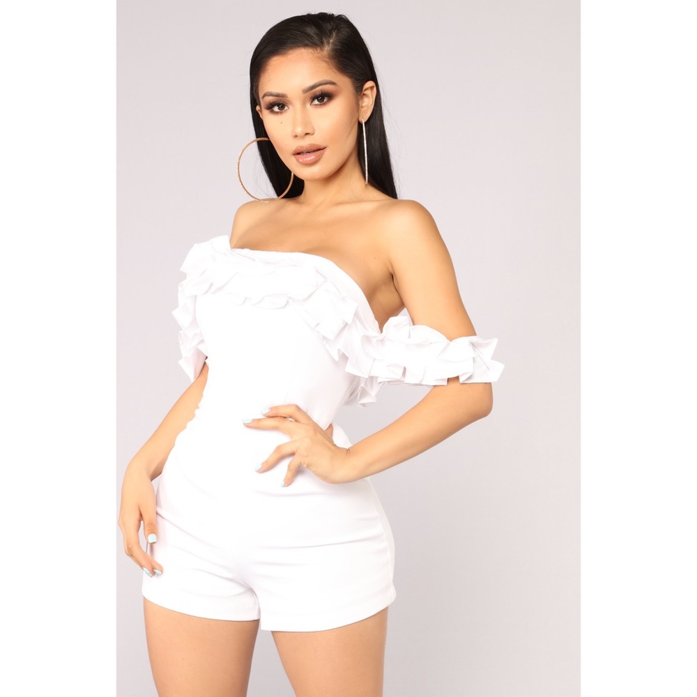 SOMETHING SO GOOD RUFFLE ROMPER - WHITE